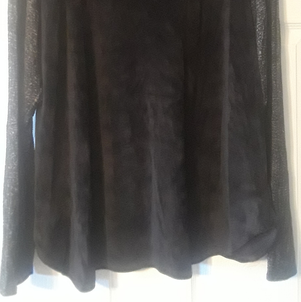 Soft, Comfortable & Cozy Velour Jersey Top - Picture 4 of 9